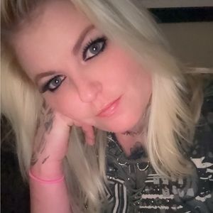 Meet your Posher, Brittney